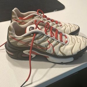 Nike Sneakers size 7 in boys